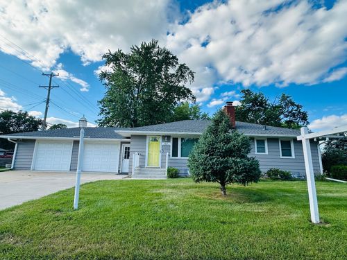 417 4th St Ne, Osseo, MN, 55369-1304 | Card Image