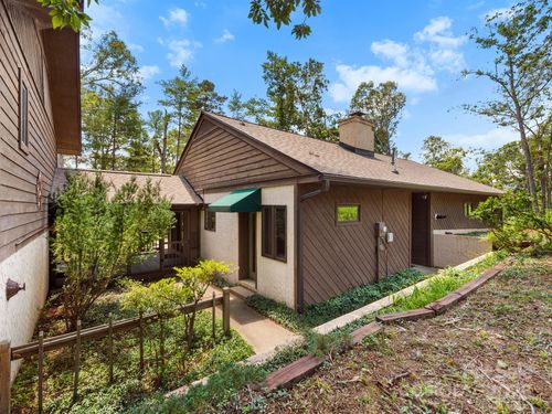31 W Black Oak Dr, Asheville, NC, 28804-1861 | Card Image