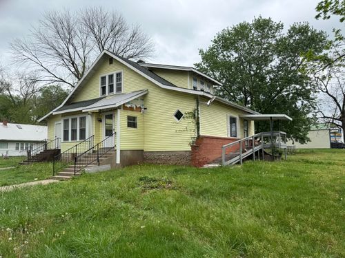 209 W Rose Avenue, Crane, MO, 65633 | Card Image