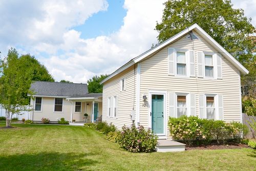 72 Elm St, Hatfield, MA, 01038-9708 | Card Image