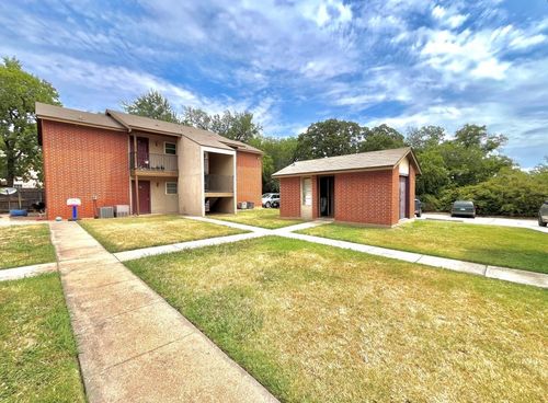 apt-17-410 Bryan St, Denton, TX, 76201-3982 | Card Image