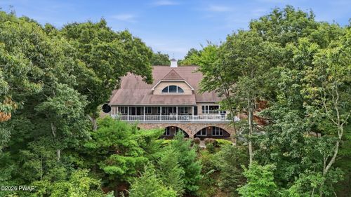 126 Fox Run, Tafton, PA, 18464 | Card Image