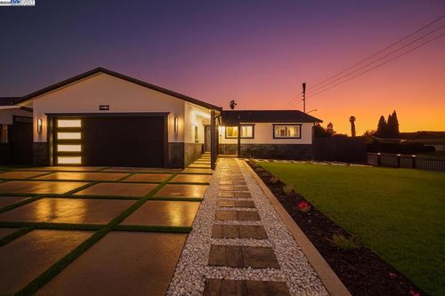 5603 Wintergreen Dr, Newark, CA, 94560-4836 | Card Image