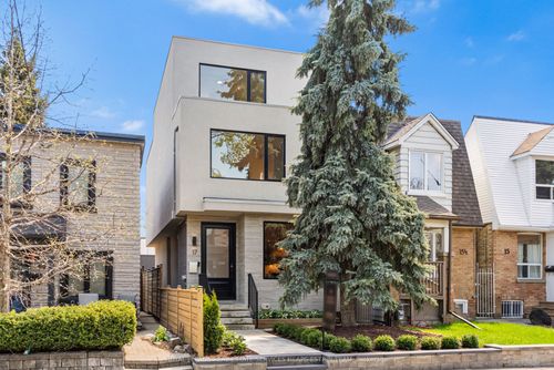 17 Myrtle Ave, Toronto, ON, M4M2A3 | Card Image