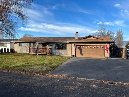 4803 Sumac Ave, Klamath Falls, OR, 97603-8322 | Card Image