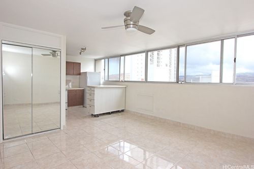apt-1703-5180 Likini St, Honolulu, HI, 96818-3037 | Card Image