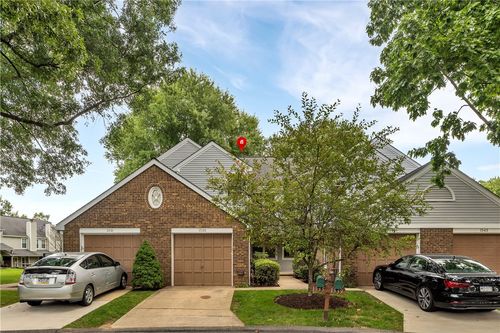 1535 Merion Ln, Oakmont, PA, 15139-1037 | Card Image