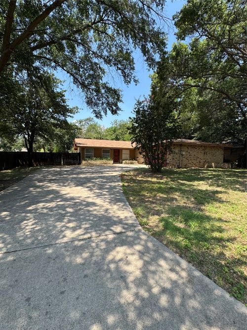 1506 Avenue C, Denton, TX, 76205-6926 | Card Image
