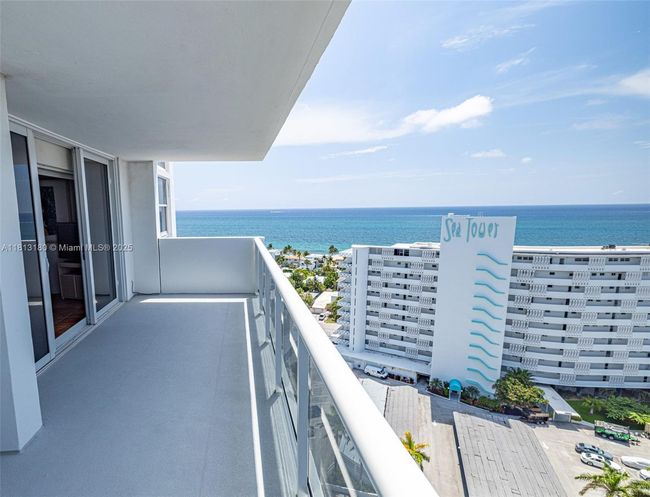 APT-1801 - 2841 N Ocean Blvd, Condo with 2 bedrooms, 2 bathrooms and null parking in Fort Lauderdale FL | Image 7