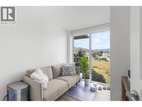 405-1151 Sunset Dr, Kelowna, BC, V1Y0G2 | Card Image