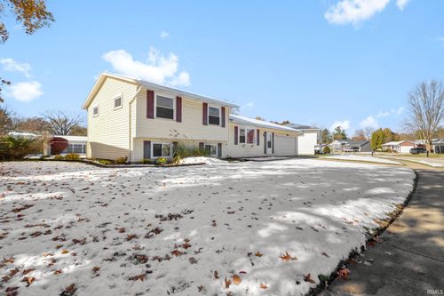 1503 Blanchard Dr, Mishawaka, IN, 46544-6216 | Card Image