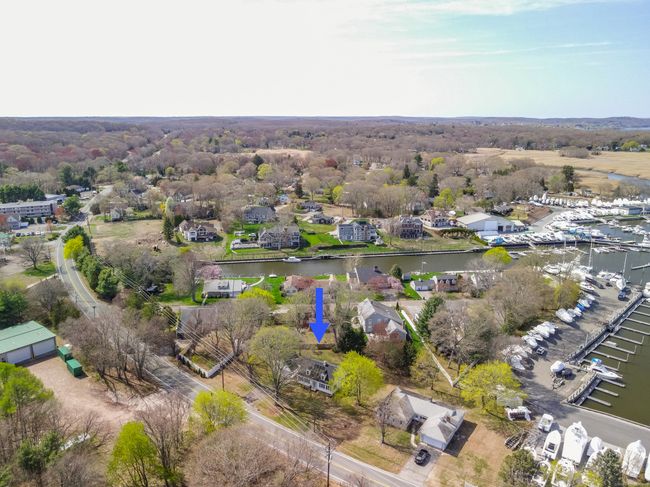69 Essex Rd, House other with 4 bedrooms, 2 bathrooms and null parking in Old Saybrook CT | Image 36