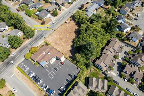 {{alt}} | Card Image