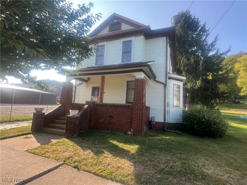 156 W Lisbon St, Waynesburg, OH, 44688-9354 | Card Image