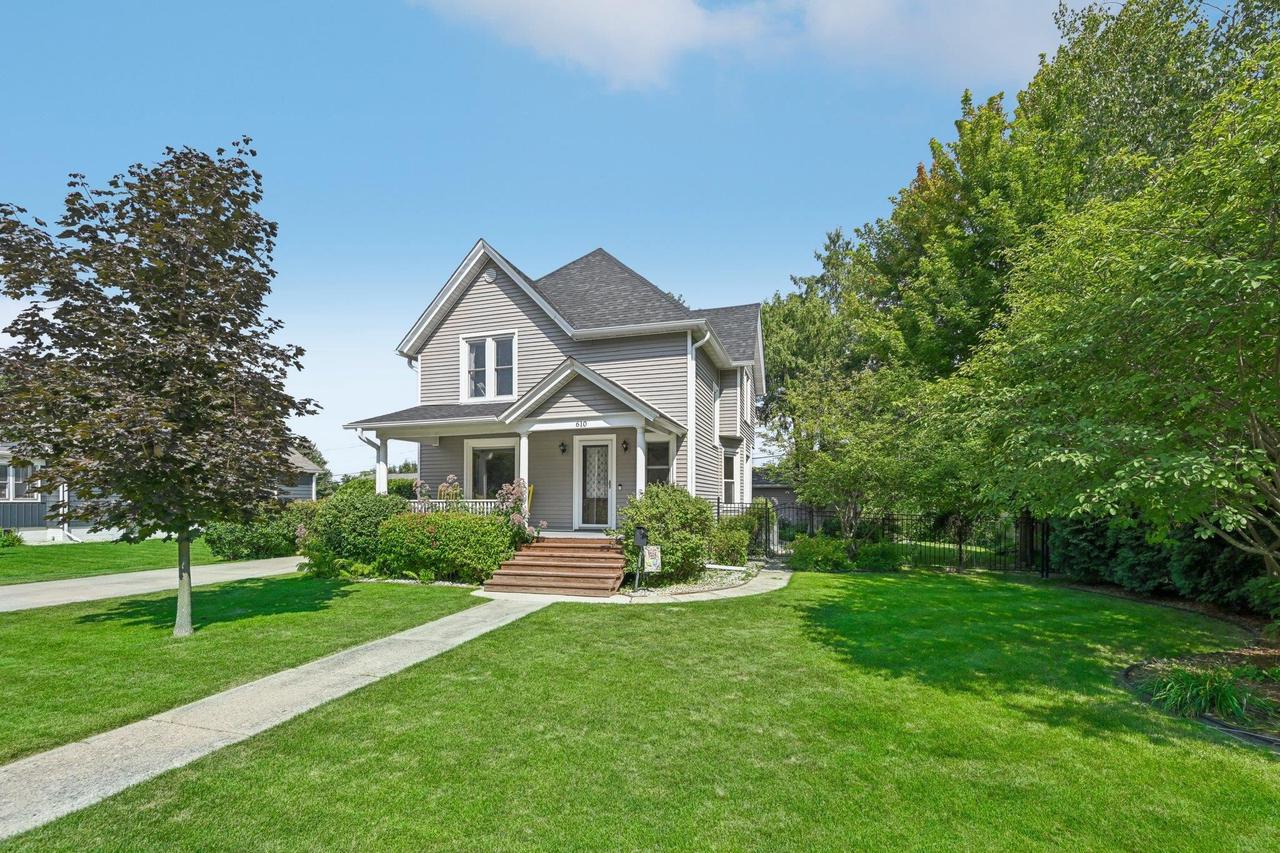Main St, Lake Mills, WI 53551