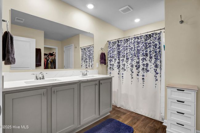 1292 Hidden Creek Dr Ne, House other with 4 bedrooms, 2 bathrooms and 2 parking in Leland NC | Image 4