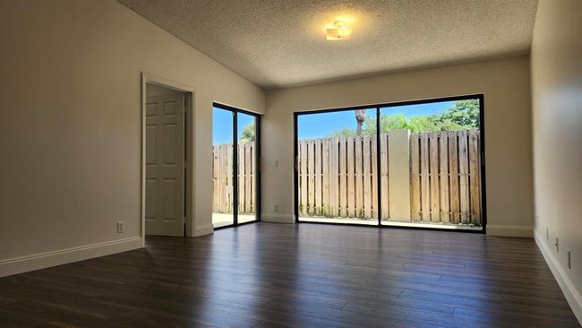 164 Meadows Dr, Home with 3 bedrooms, 2 bathrooms and null parking in Boynton Beach FL | Image 4