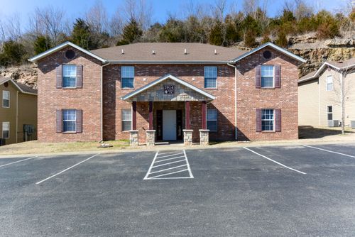 1-4-2914 Vineyards Pkwy, Branson, MO, 65616-4140 | Card Image