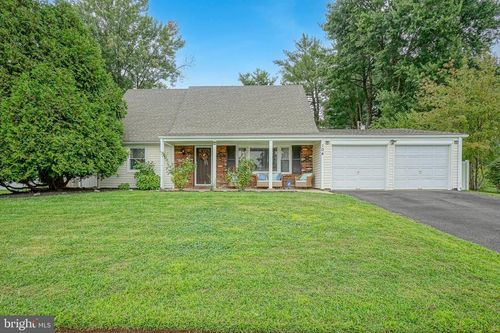 104 Evergreen Dr, Willingboro, NJ, 08046-2453 | Card Image