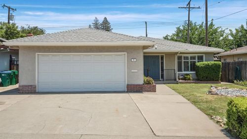 8 N Cambridge Dr, Lodi, CA, 95242-2819 | Card Image
