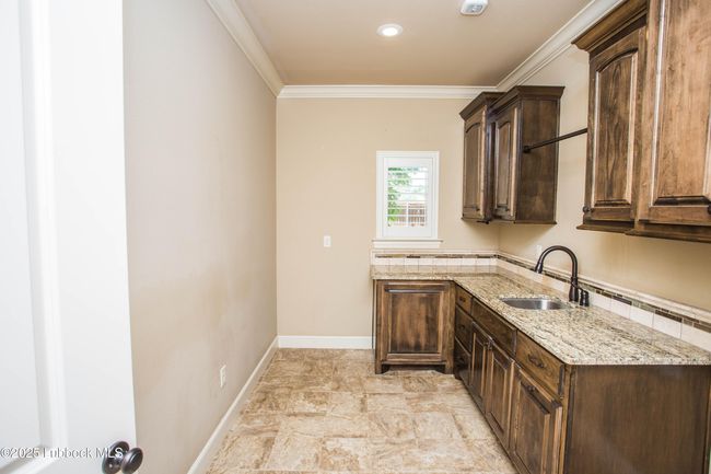 2409 Juniper Dr, House other with 3 bedrooms, 2 bathrooms and null parking in Lamesa TX | Image 35