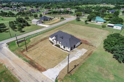 1001 Henry Way, Springtown, TX, 76082-6683 | Card Image
