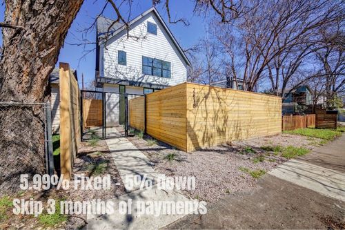 2618 E 4th St, Austin, TX, 78702-4722 | Card Image