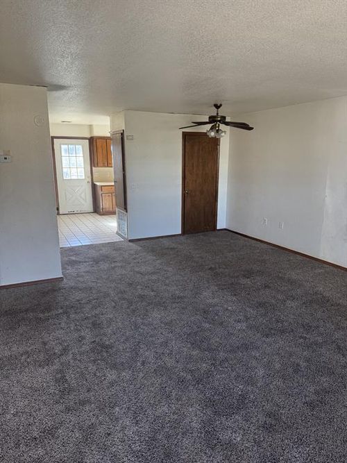 1327 E Fay St, Shawnee, OK, 74801-6402 | Card Image