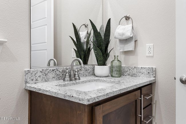 Hall Bath Vanity | Image 39