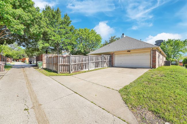 View of front of house | Image 26