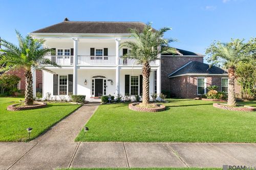 4220 Lake Sherwood Ave E, Baton Rouge, LA, 70816-7321 | Card Image