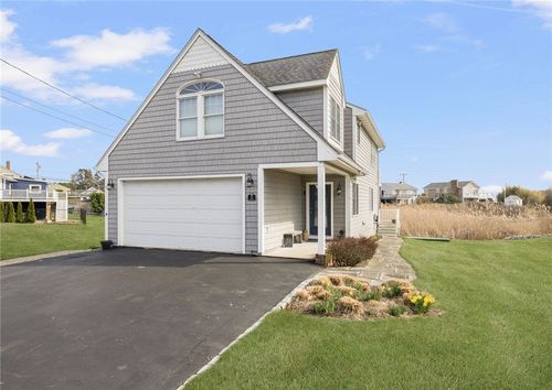 18 Starfish Drive Drive, Narragansett, RI, 02882 | Card Image