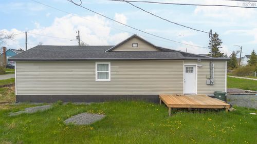 30 Guy St, Glace Bay, NS, B1A3R1 | Card Image