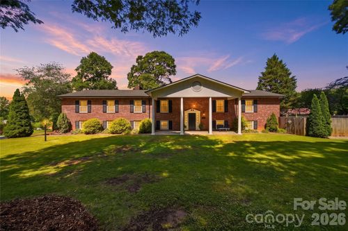 138 Whispering Pines Dr, Hudson, NC, 28638-9277 | Card Image