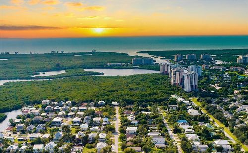 730 Glendale Ave, NAPLES, FL, 34110-1504 | Card Image