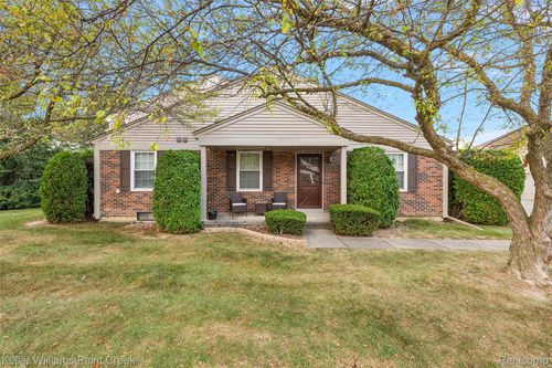 15823 Charleston Dr, Clinton Twp, MI, 48038-1021 | Card Image