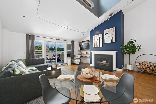 APT-517 - 526 1 St Ave S, Condo with 2 bedrooms, 2 bathrooms and 3 parking in Seattle WA | Image 9