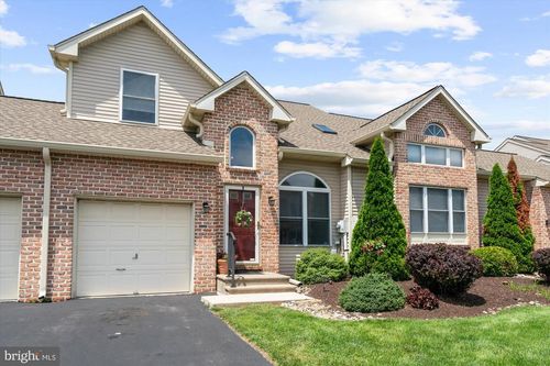 318 Windsor Pl, Macungie, PA, 18062-1815 | Card Image