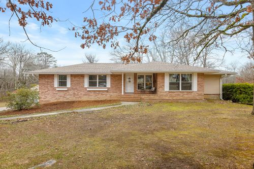 28 Lynn Road, Signal Mountain, TN, 37377 | Card Image