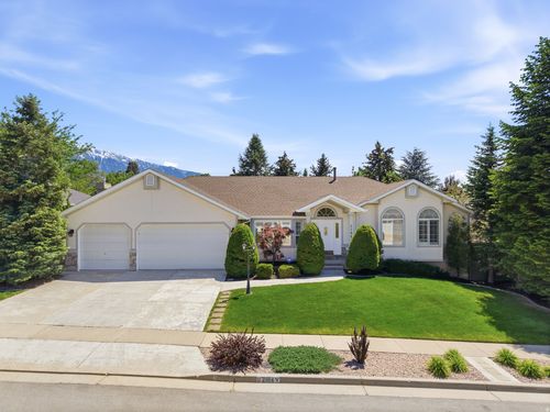 2184 E Eagle Ray Ct, Cottonwood Heights, UT, 84121-3154 | Card Image