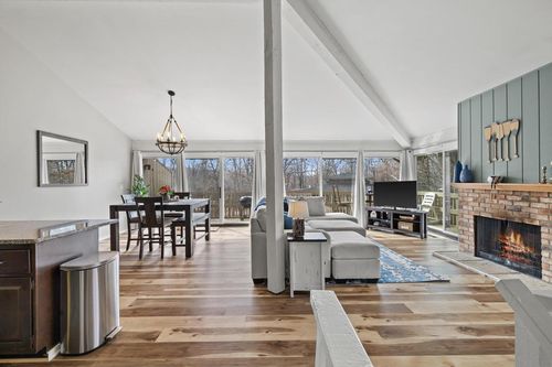 a-521 Bristol Oak Court, Fontana, WI, 53125 | Card Image