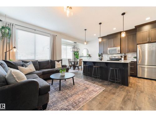 20 Springwood Way, Spruce Grove, AB, T7X0L4 | Card Image