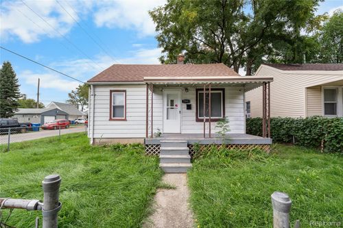 7003 Chalmers Avenue, Warren, MI, 48091 | Card Image