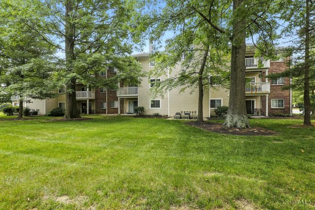 710 Carrington Pl, Condo with 2 bedrooms, 2 bathrooms and null parking in Loveland OH | Image 34