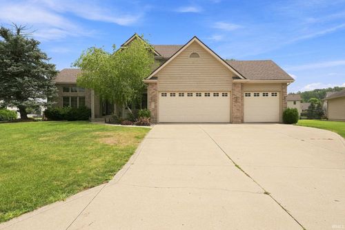 811 Blackthorn Cv, Fort Wayne, IN, 46804-3549 | Card Image