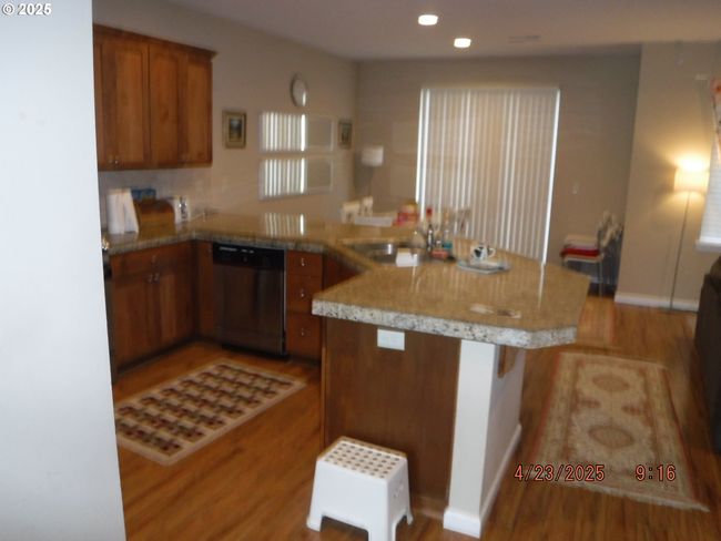 15117 Se Shale Dr, House other with 5 bedrooms, 3 bathrooms and 2 parking in Damascus OR | Image 8