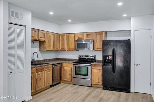 39-720 S Dobson Rd, Mesa, AZ, 85202-2747 | Card Image