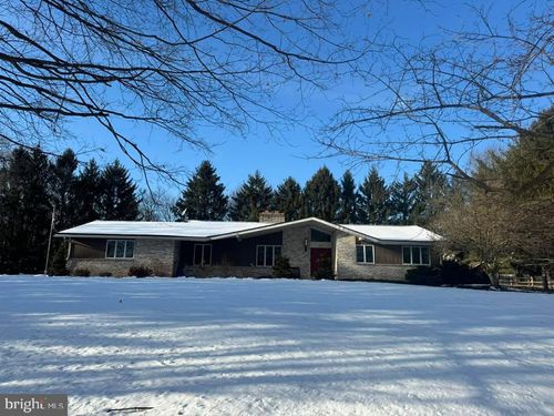 4377 Astor Dr, Orefield, PA, 18069-9616 | Card Image