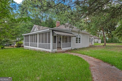 1107 1st Ave, LaGrange, GA, 30240-4901 | Card Image