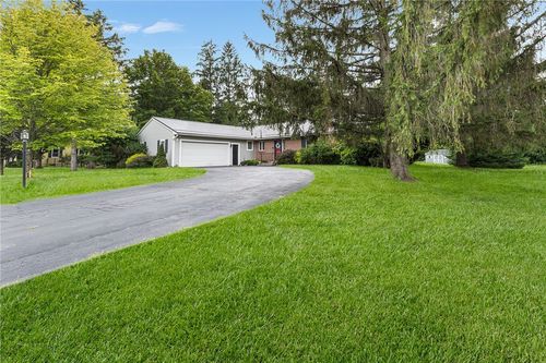 1275 Mary Dr, Macedon, NY, 14502-8938 | Card Image